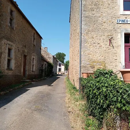 La Longere * Epineu-le-Chevreuil